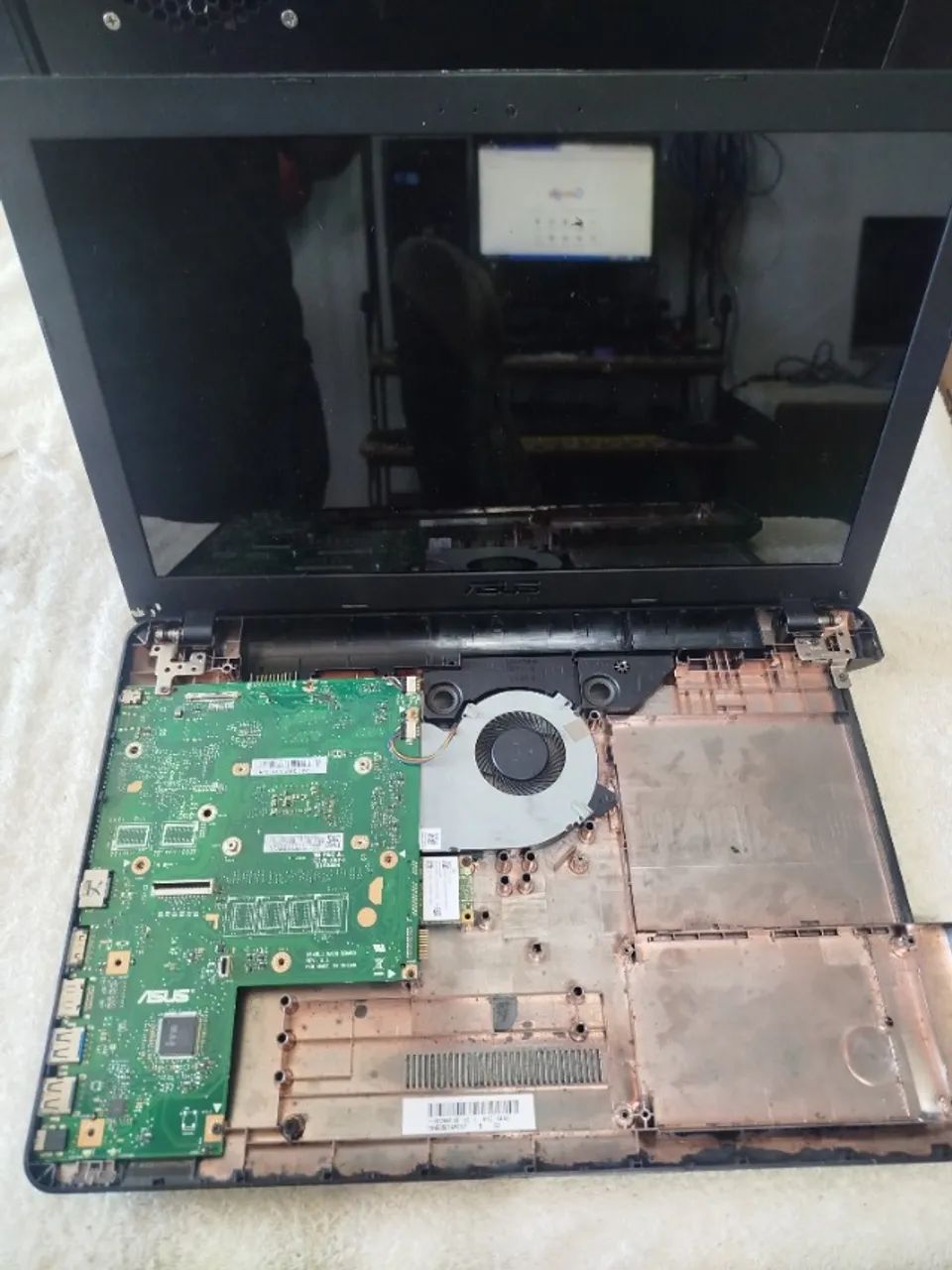 Notebook Asus X540L i3-5020U, 2,20GHZ, tela de 15,6 polegadas com defeito - Foto 3