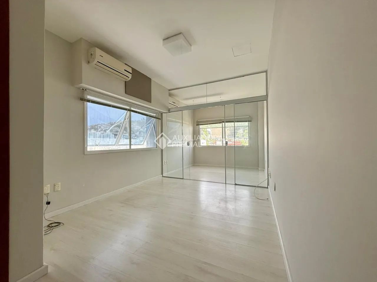 Sala Comercial no Edifício Madison Center