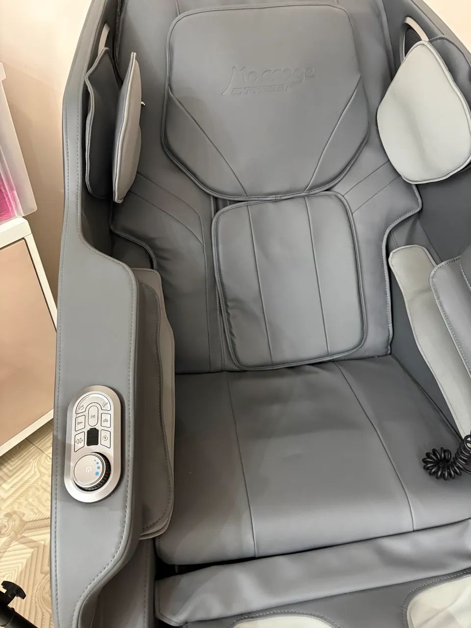 POLTRONA DE MASSAGEM AUTOMÁTICA  - Foto 4
