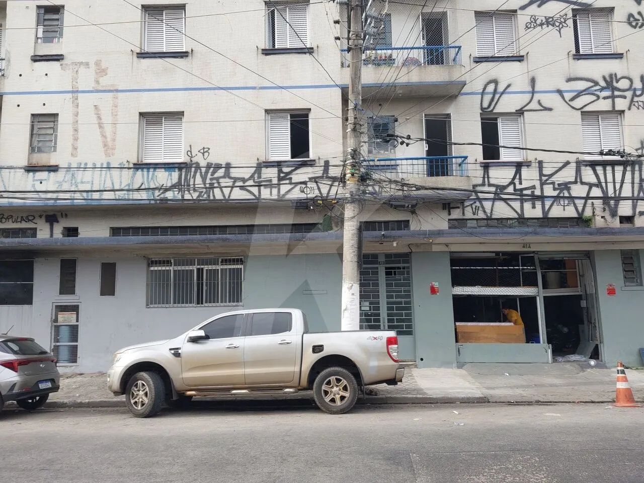 Apartamento com 2 quartos, sala, sacada, cozinha, banheiro e área de serviço - Foto 2