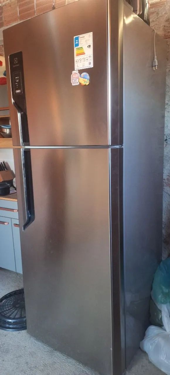 GELADEIRA ELECTROLUX INOX - Foto 2
