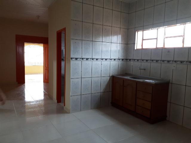 Aluga-se casa no loteamento Santo Afonso, bem localizada e rua asfaltada - Foto 14