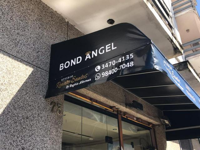 Vaga de auxiliar de cabeleireiro