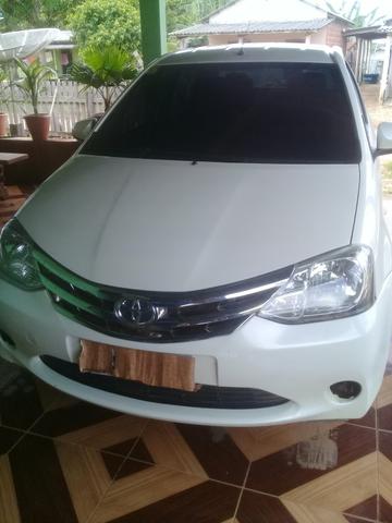 Toyota etios sedan