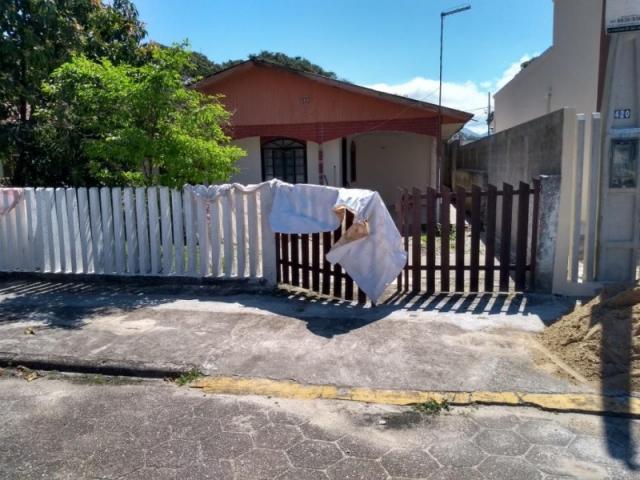 CASA COM TERRENO 12X30 NA PRAIA À VENDA - BALNEÁRIO SAINT ETIENE - MATINHOS/PR - Foto 2