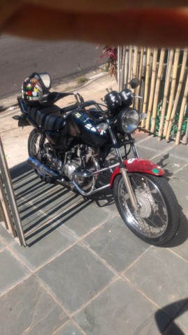 TITAN 125