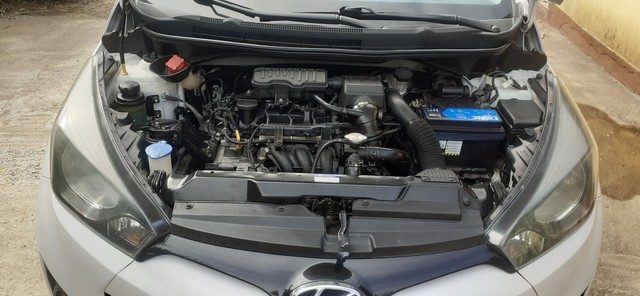 HB20 HATCH 2014