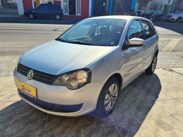 VOLKSWAGEN POLO MI 1.6 2014 COMPLETO TODO REVISADO