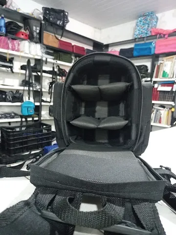 mochila para fotofrafo, tamanho P ,super resistente , com capa protetora de chuva