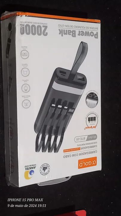 Carregador portátil na promoção