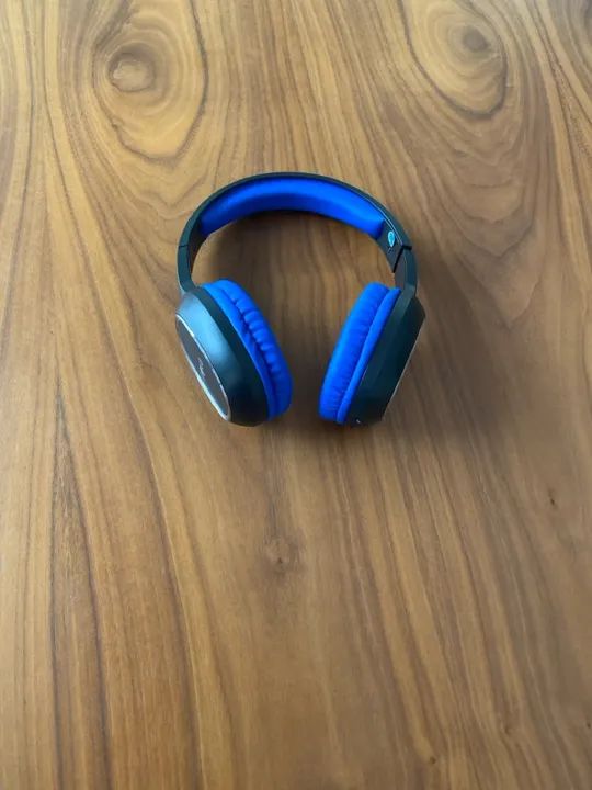 Fone de Ouvido Bluetooth com Design Moderno - Foto 2