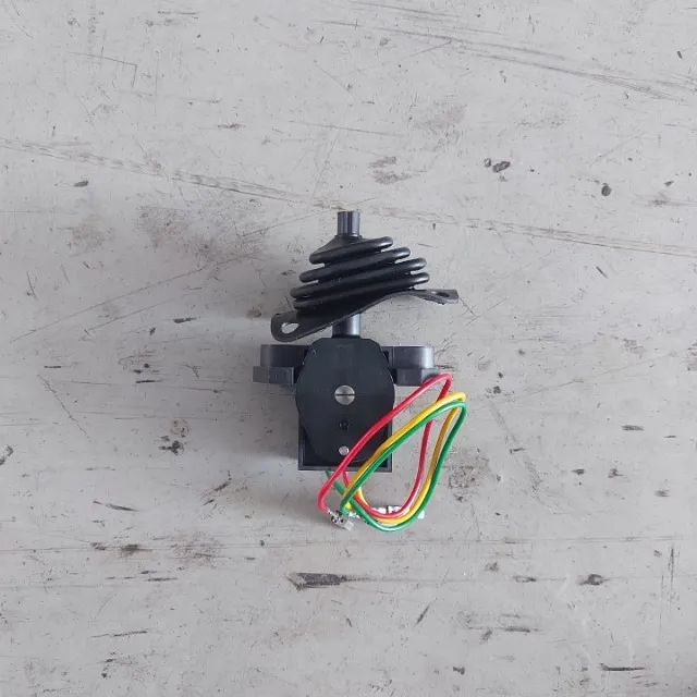 Joystick Empilhadeira Komatsu 305778-000RA - Foto 3