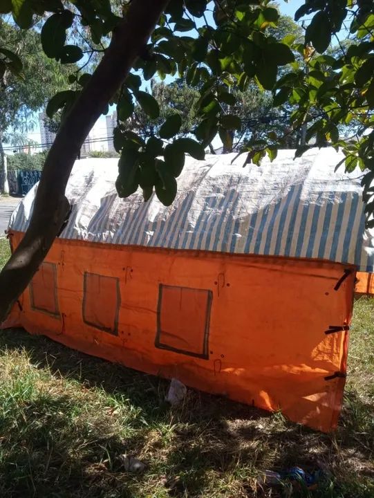 Barraca artezanal com 12 m2, ( 3x4 ), pé direito 1,90m. - Foto 2