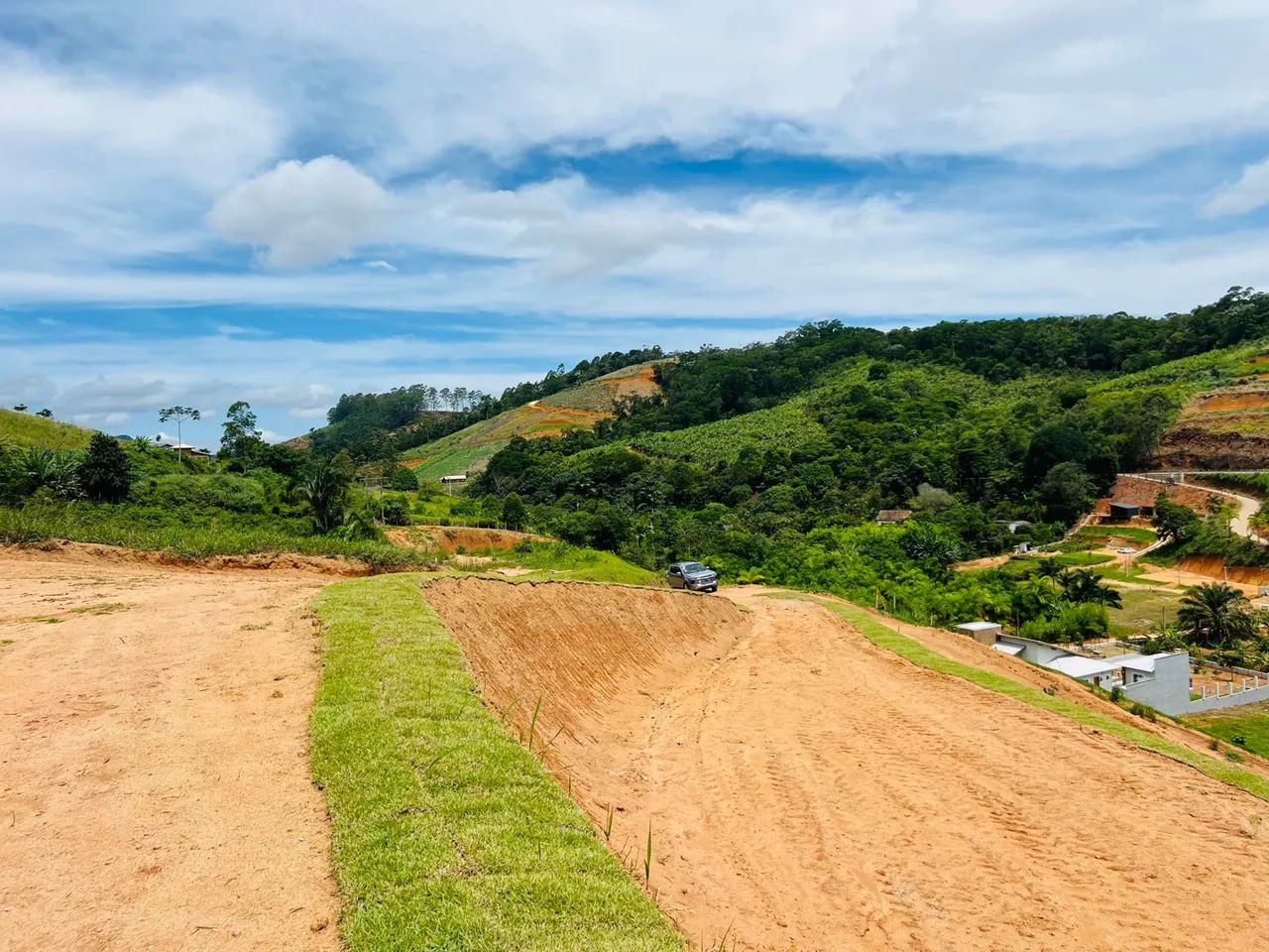 Terreno com vista espetacular em condomínio fechado, alto padrão. - Foto 8
