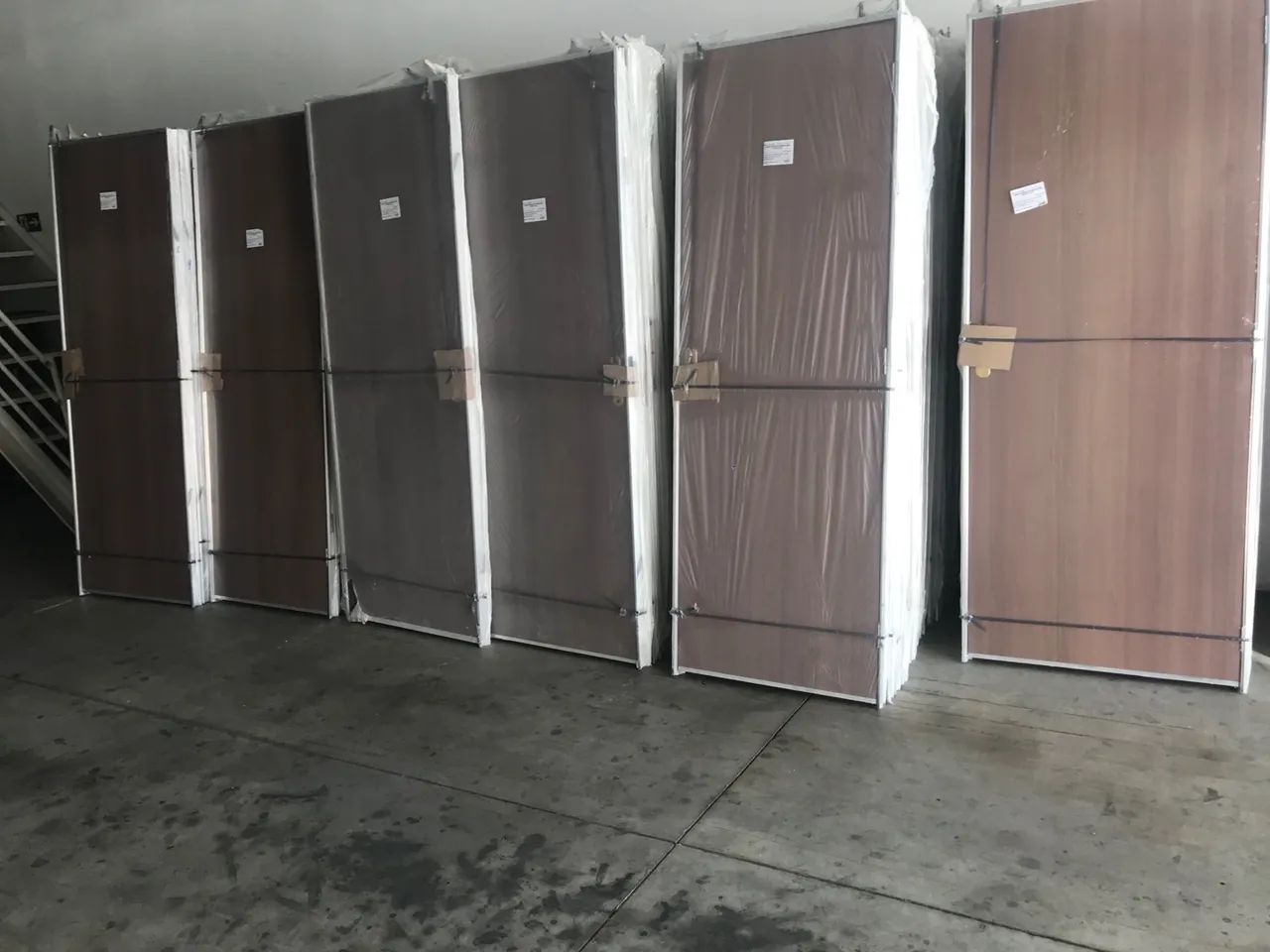 Porta Ébano com Marco de alumínio - Foto 3