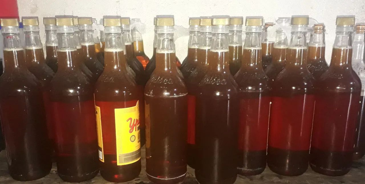 Mel de abelha puro - Produção artesanal