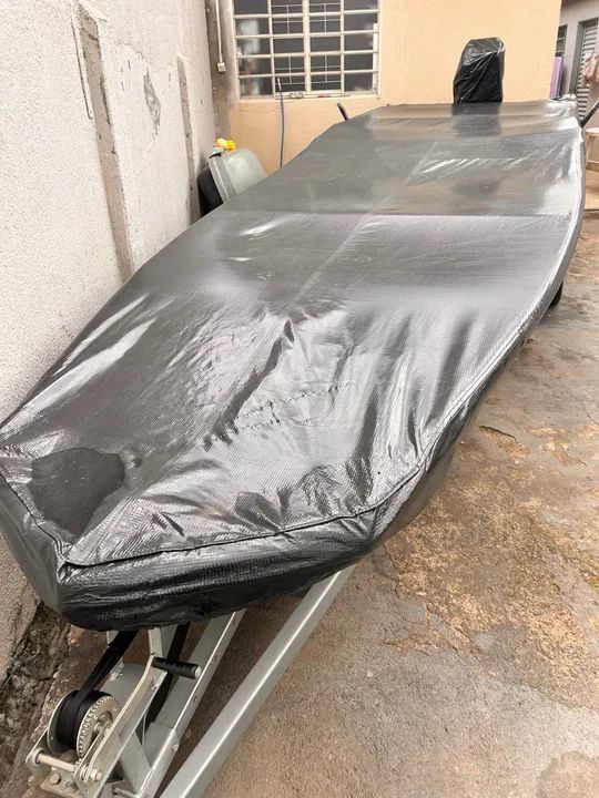 Canoa marca Marreco de Goiás modelo Veneza Plus 5,5mts ano 2024 - Foto 2