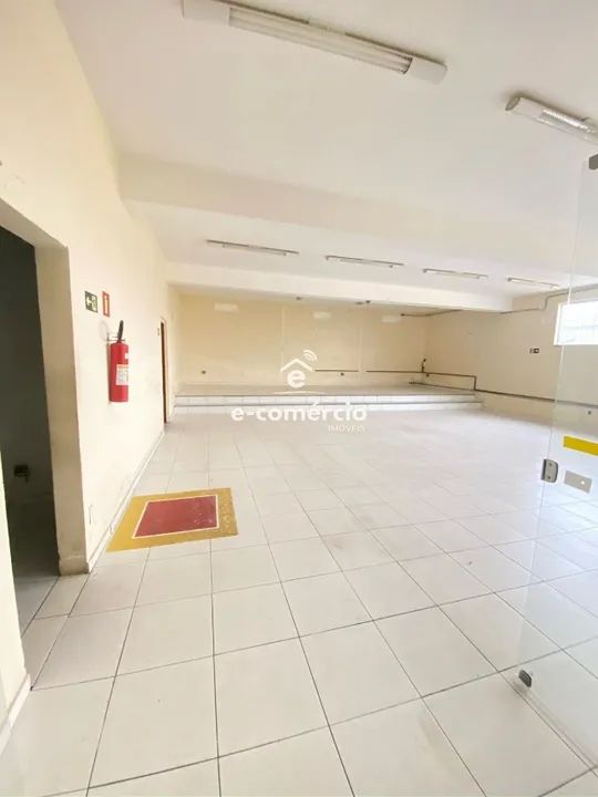 Prédio com área de galpão, no bairro Dona Julieta, para aluguel em Lavras. - Foto 4