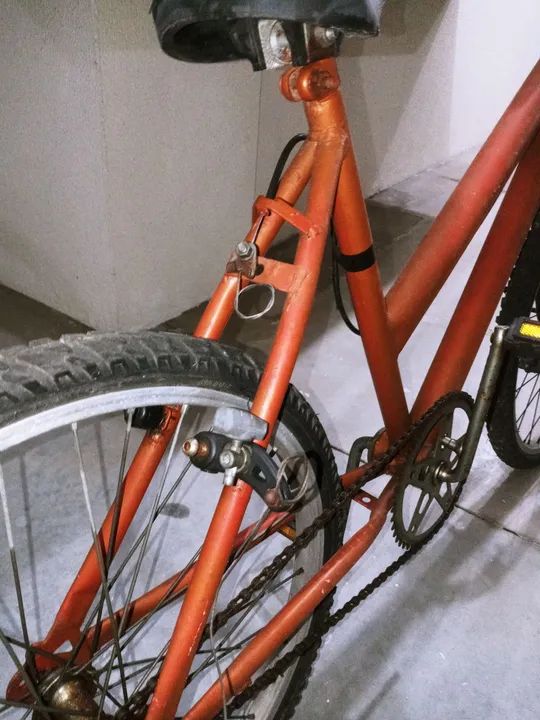Bicicleta aro 24 com reparos - Foto 2