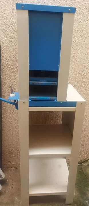 Máquina de fazer chinelo