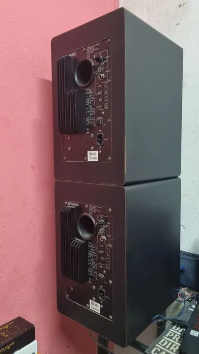 Par de Monitor Yamaha HS80M + Monitor sub Magnat - Foto 3