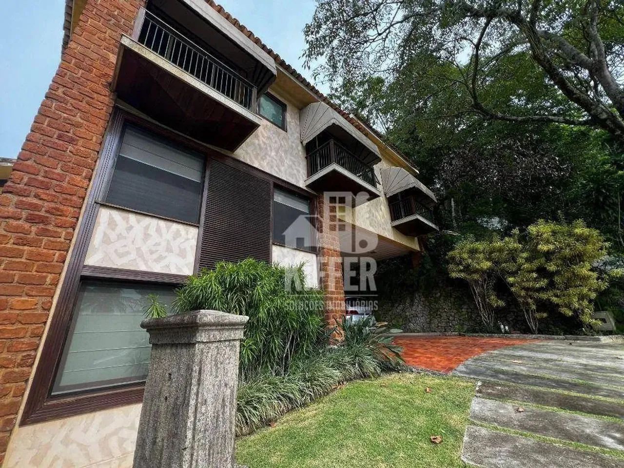 Casa Exclusiva com 3 Suítes, Piscina e Sauna em São Francisco - Foto 4