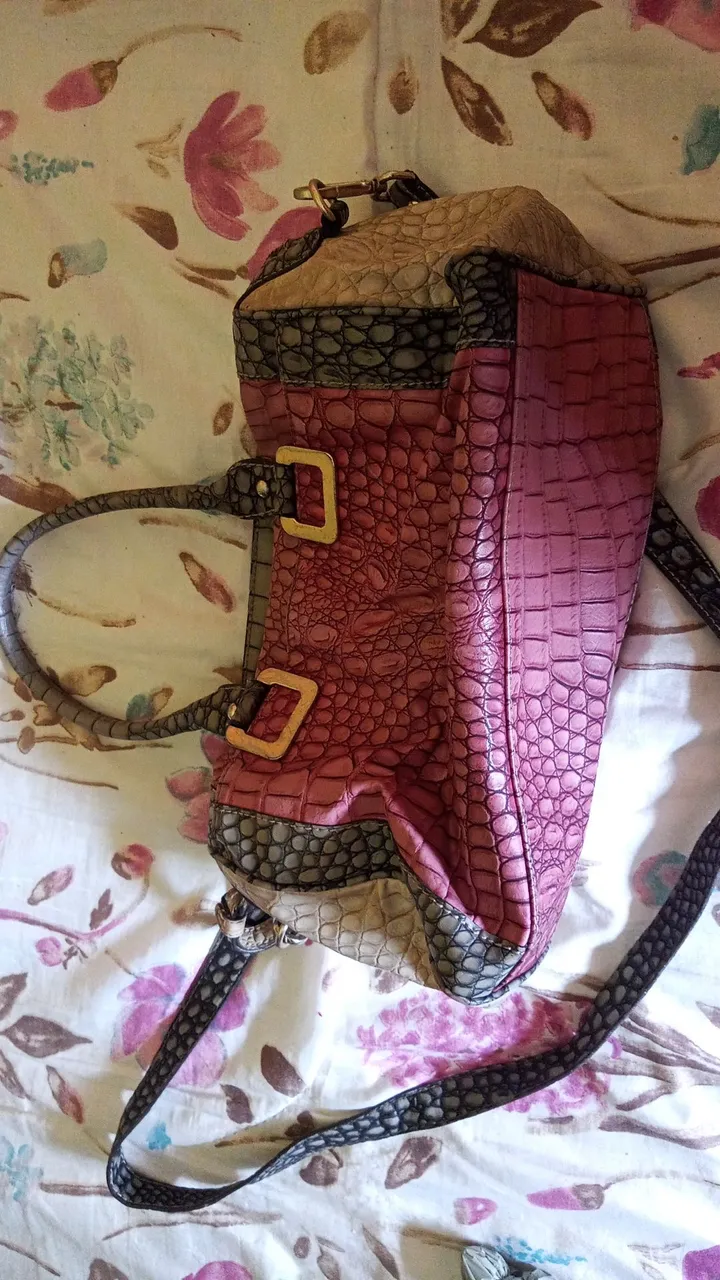 Bolsa de Ombro Croco Bege e Rosa
