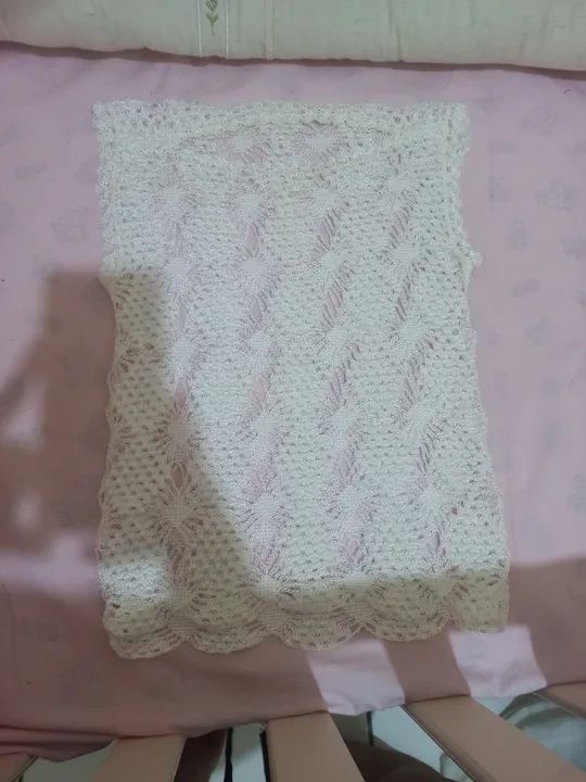 Blusa de crochê branca feminina - Foto 2