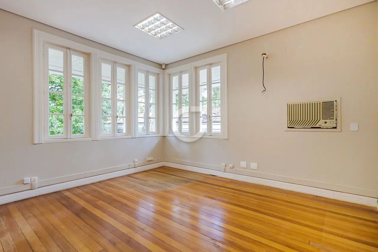 Casa comercial, com 720m² de área construída, 12 salas e estacionamento próprio. - Foto 14