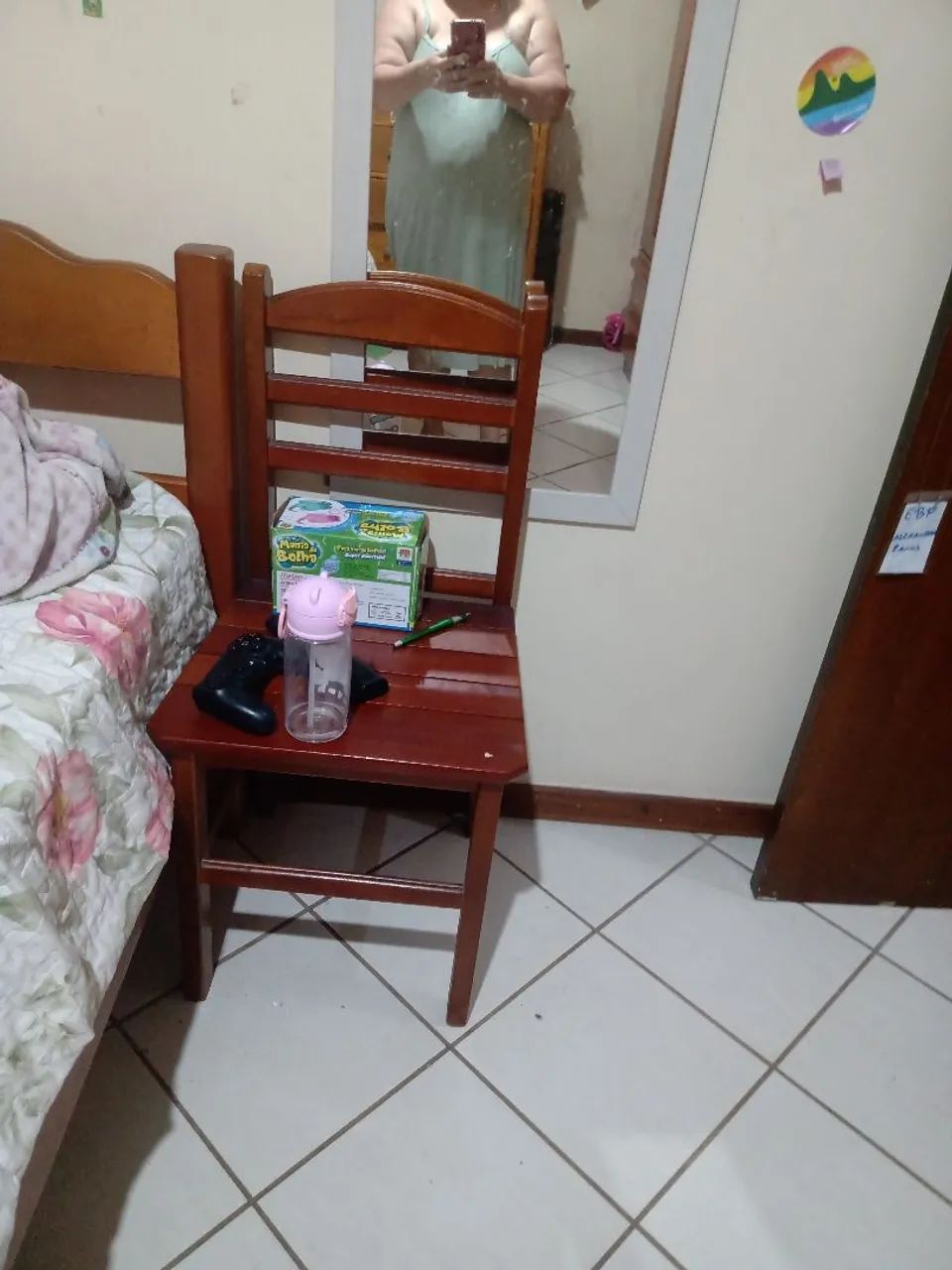 Mesa de Madeira com 2 cadeiras  - Foto 3