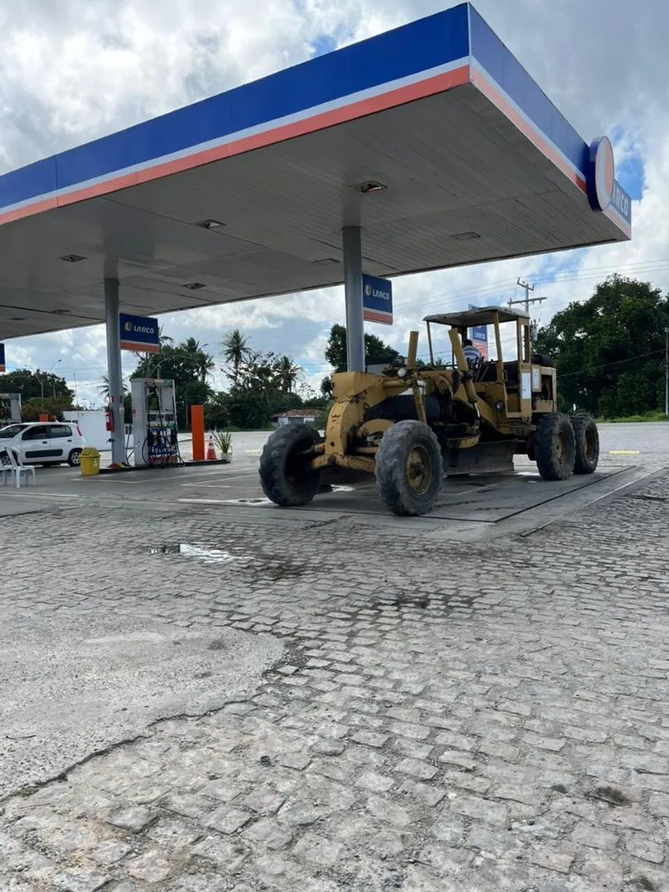 Aluga-se Máquina de Terraplanagem  - Foto 2