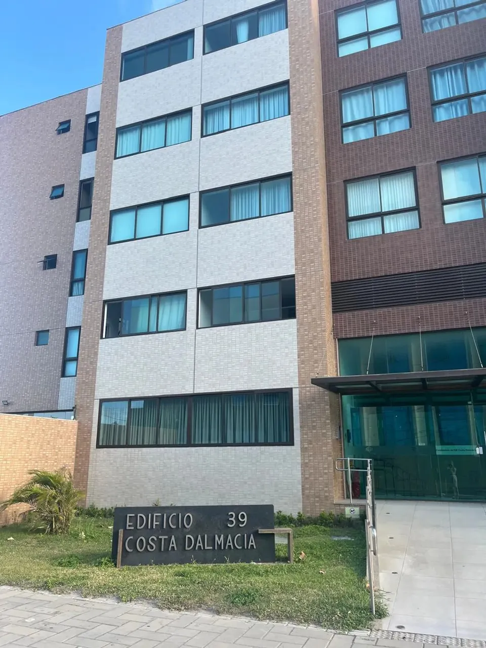 APARTAMENTO PARA ALUGUEL EM PIEDADE NA BEIRA MAR POSSUI 01 QUARTO TODO MOBILIADO POR APENA