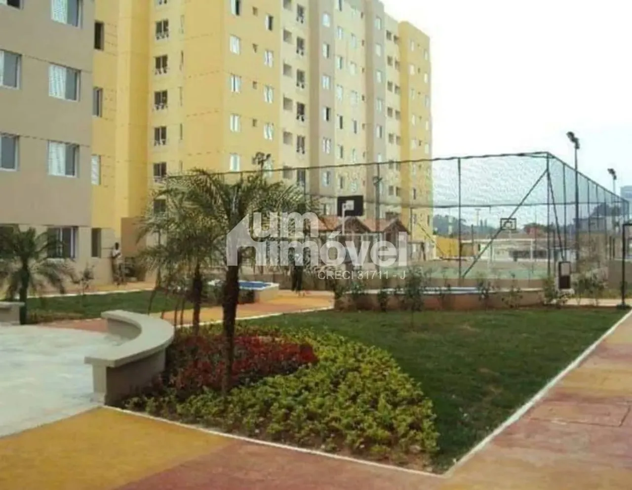 Viva o Sonho no Condomínio Jardim das Flores: Apartamento Térreo, Planejado e com Lazer de