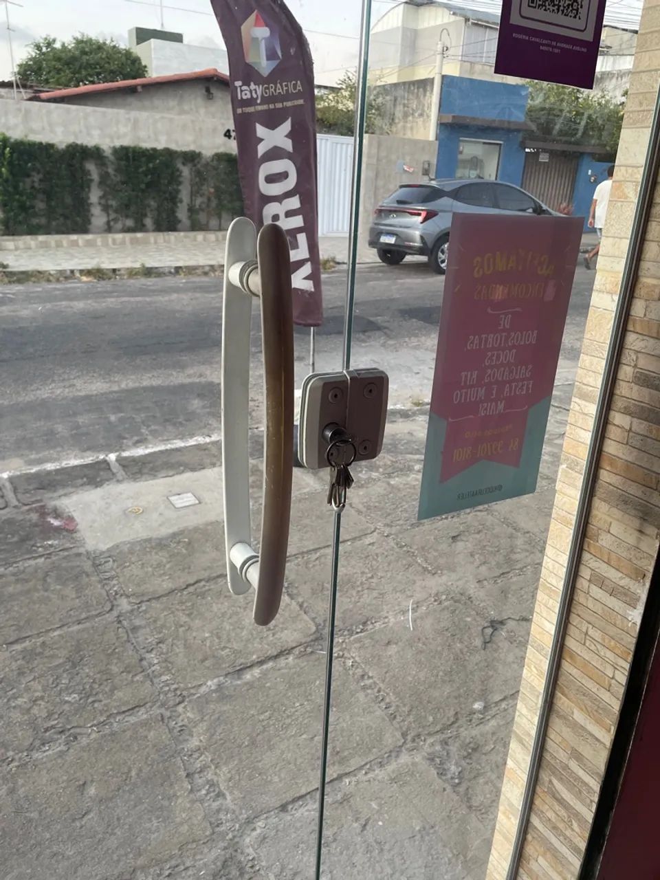 Porta de vidro para loja 210x130 - Foto 2