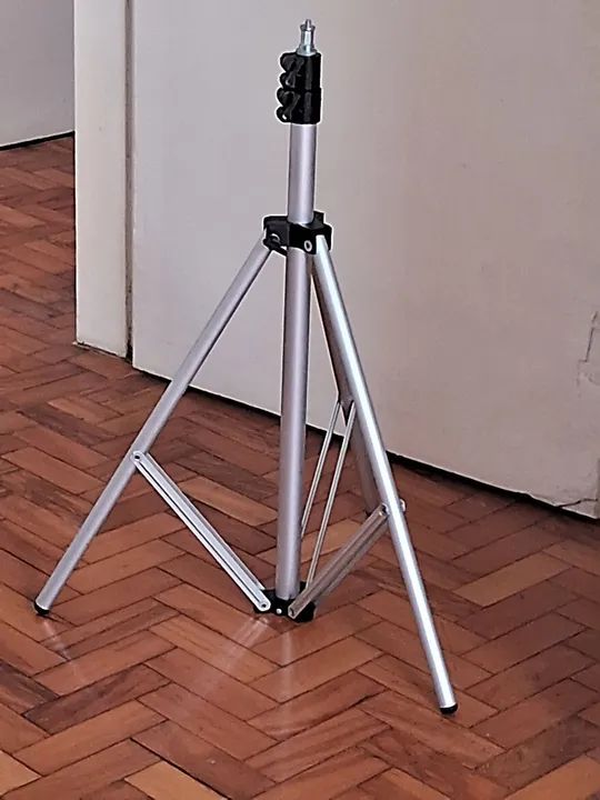 Tripé para Câmera - Novo