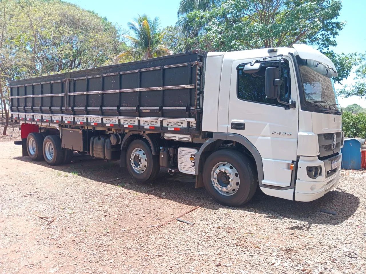 Mbenz atego 2430 8x2 - Foto 2