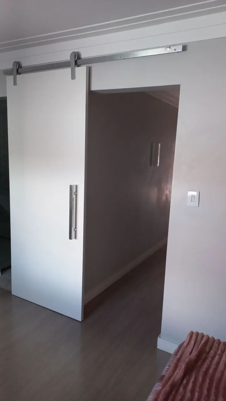 Porta de correr suspensa madeira - Foto 2