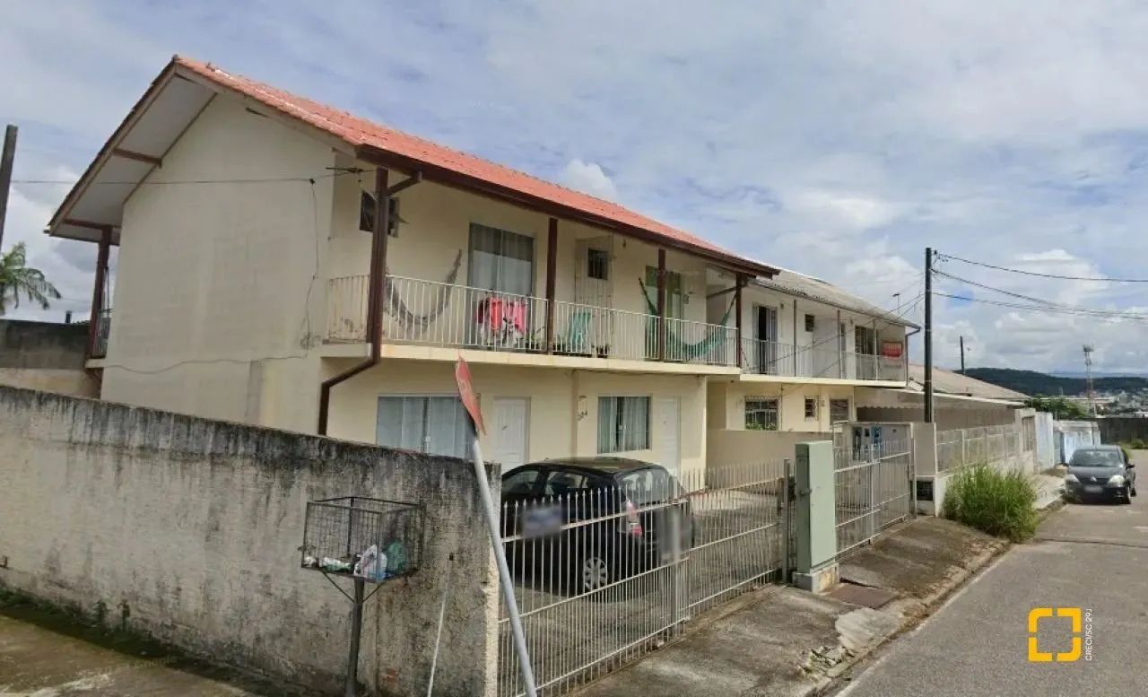 Terreno com 7 casas de locação no bairro Serraria em São José