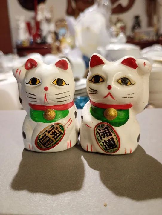 Par de Gatos da Sorte Japoneses Maneki-Neko - Foto 3