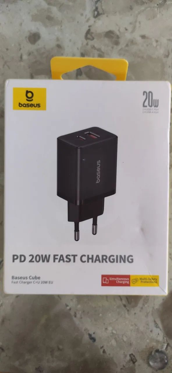 Carregador Baseus Cube 20W Fast Charging