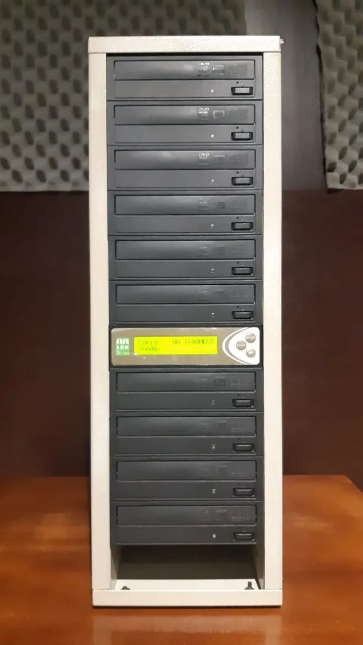 Duplicadora Sata com 10 gravadores Sony e Hd interno