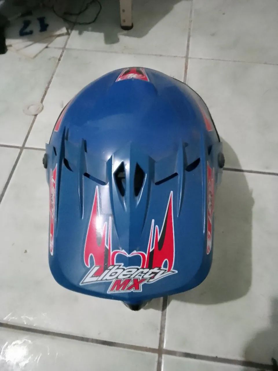 Capacete Liberty MX Azul com Óculos de Proteção - Foto 2