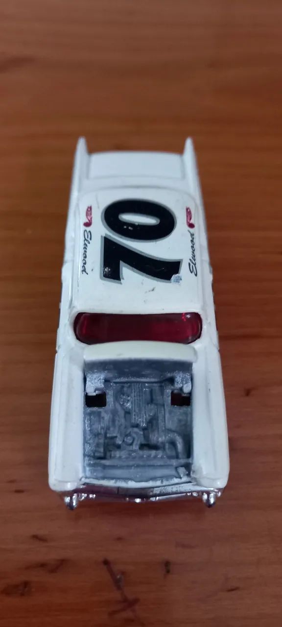 '57 Chevrolet Bel Air - Hot Wheels 2008 Auto Affinity: Rockin' Rods -  Abre o capô - Foto 3