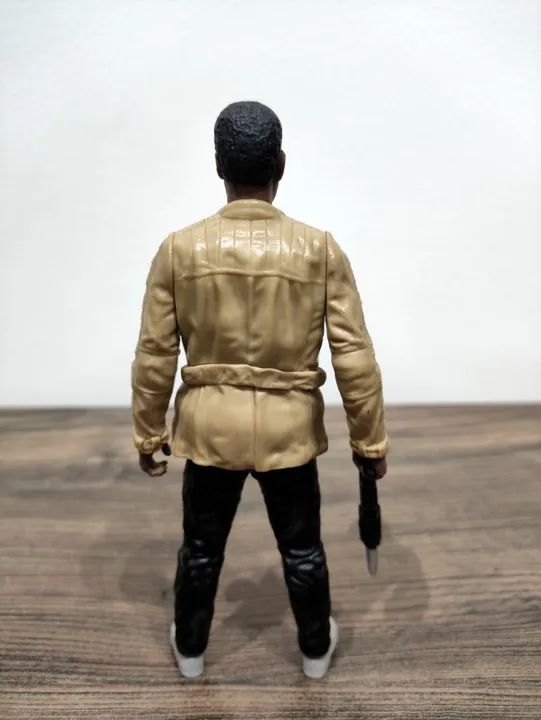 Boneco Finn Star Wars da Hasbro - Foto 3