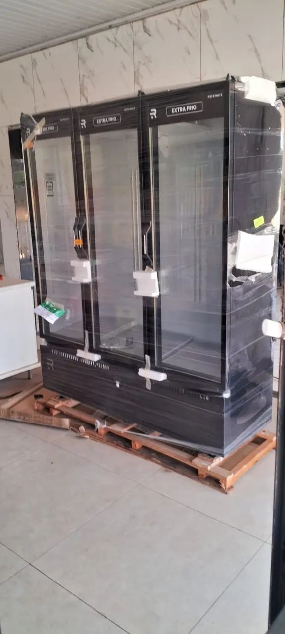 EXPOSITOR 3 PORTAS REFRIMATE