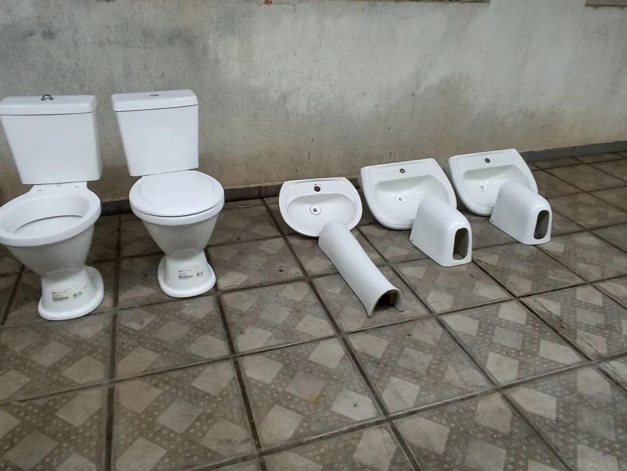 Toilet and bathroom sinks