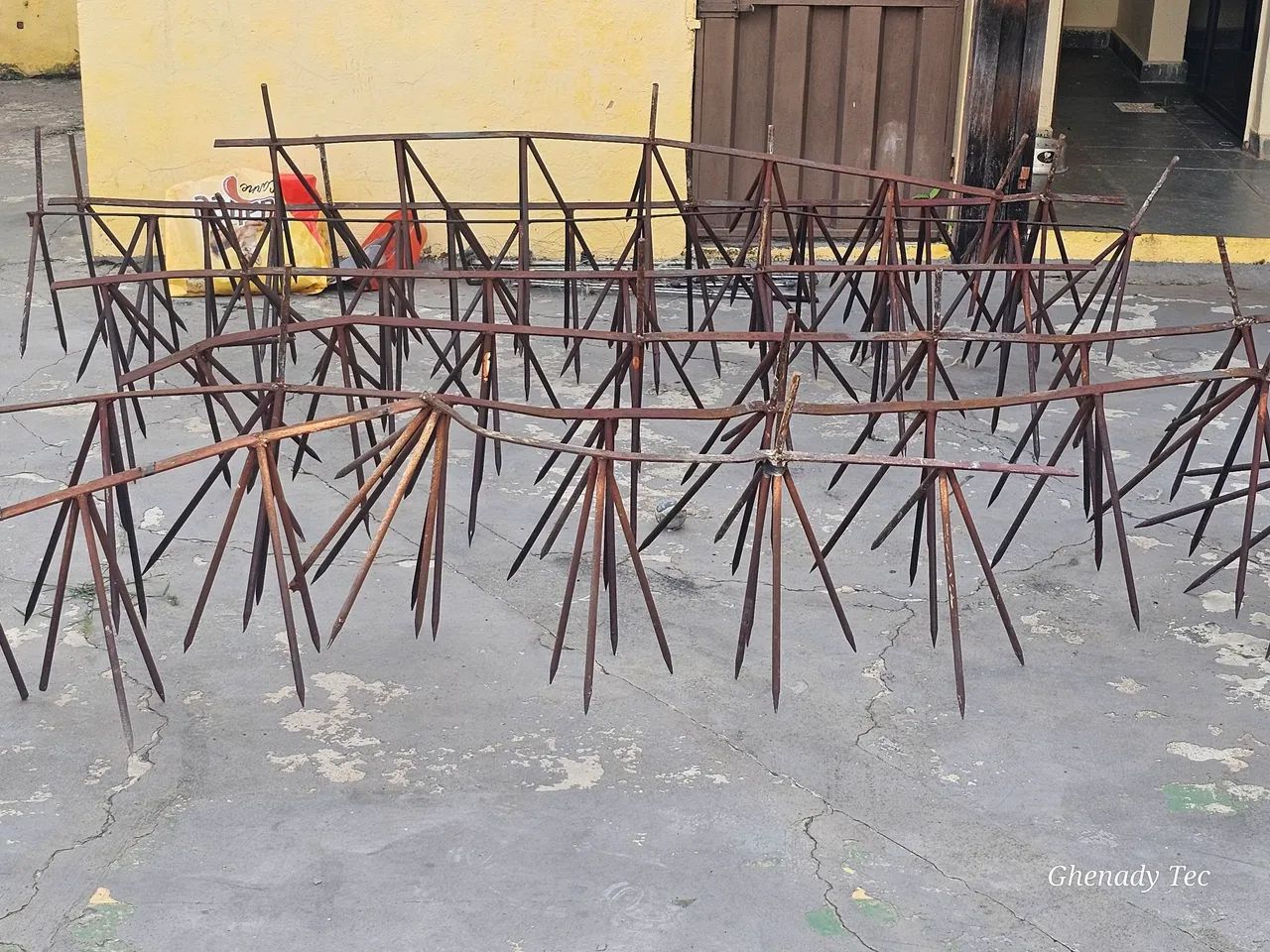 Lança de proteção para muro (Espicula) - Foto 3