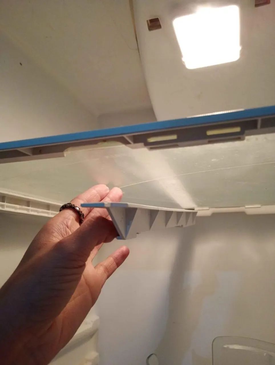 Geladeira 2 portas Frost Free Electrolux DF38A em Aço / Plástico Branco - Foto 3