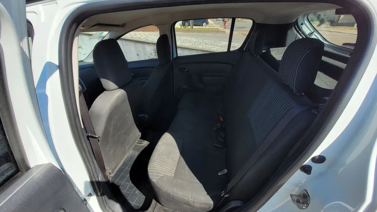 Renault Sandero Authentic 1.0 2016 único dono - Foto 5