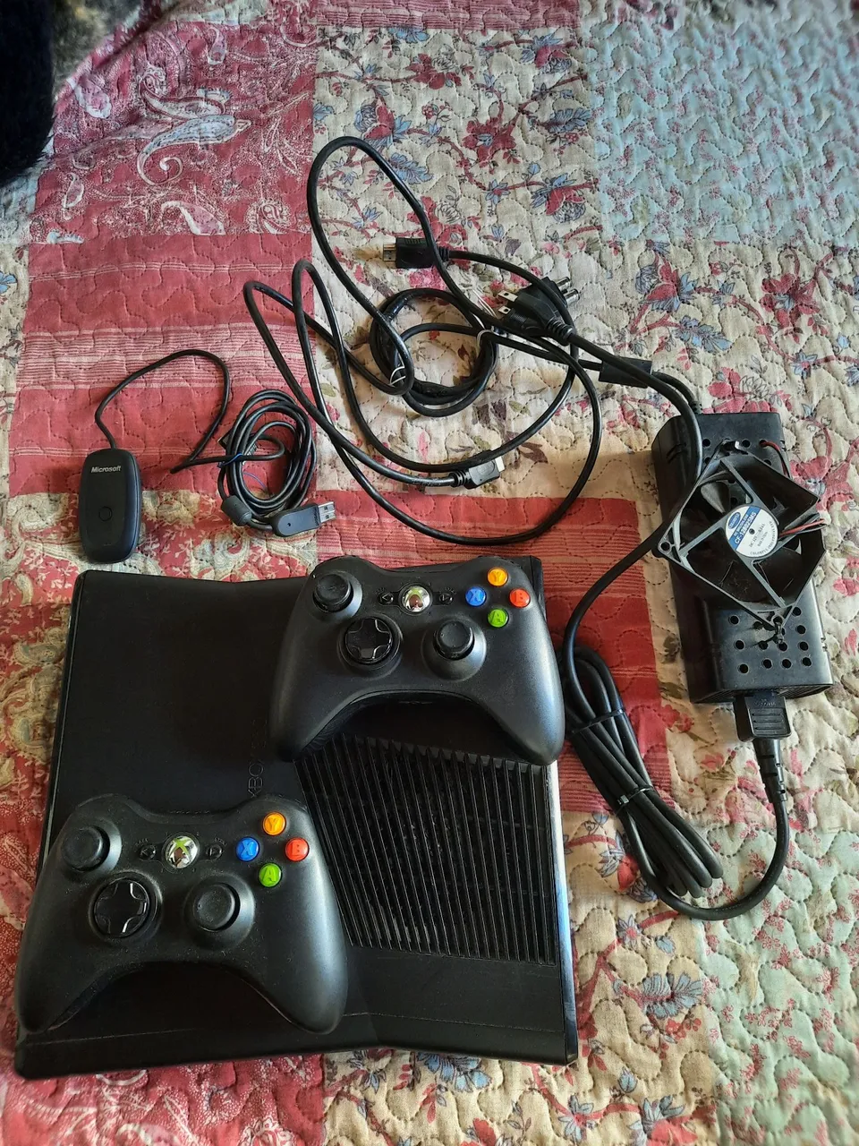 Xbox 360 Completo com 2 Controles e Acessórios